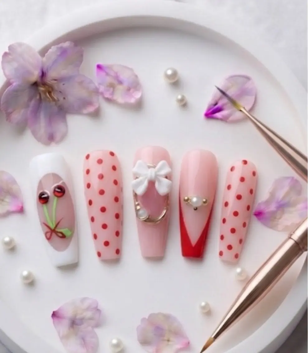 ネイル キラキラネイル ストーンネイル Michan Nailのネイルデザイン
