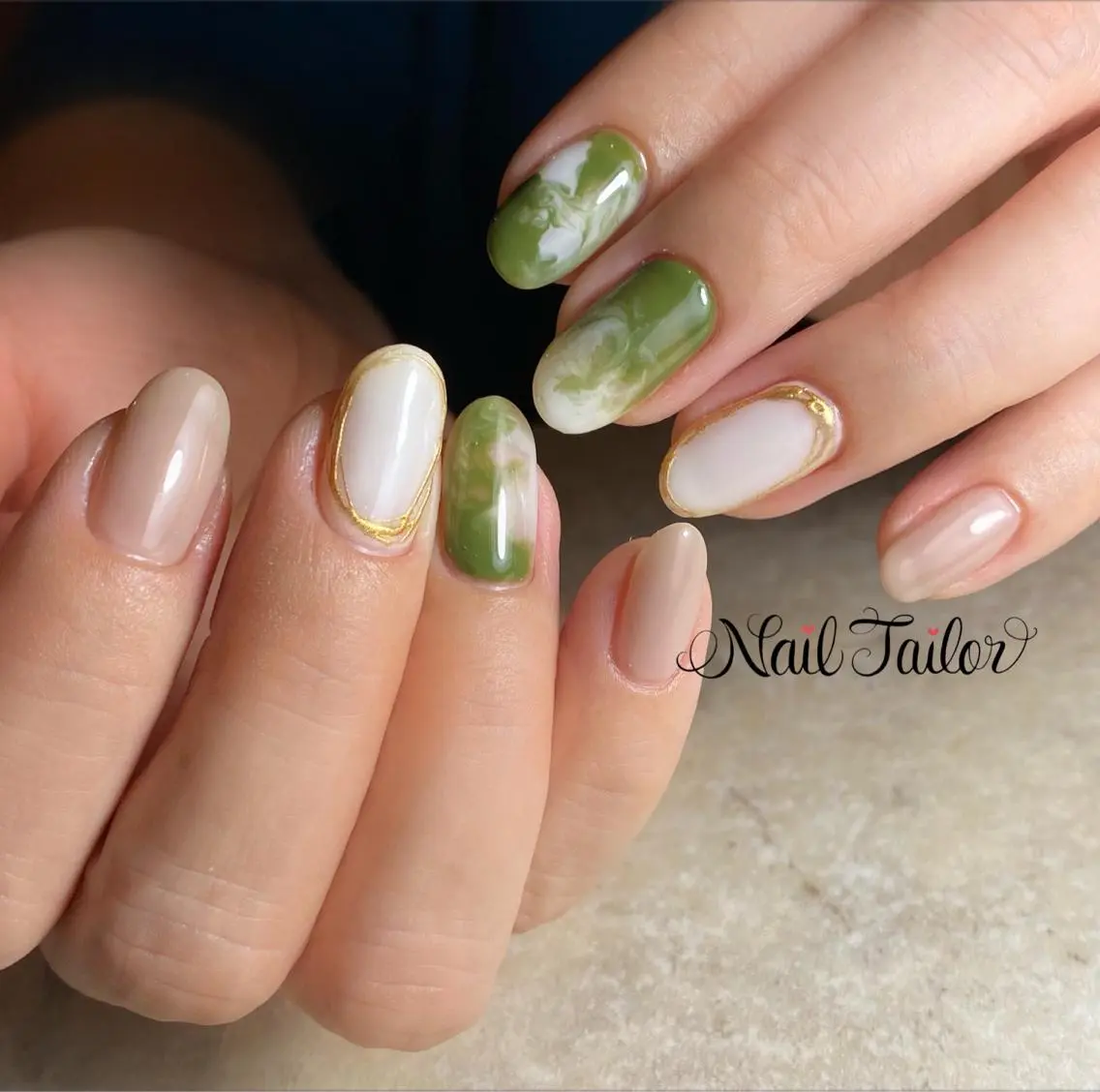 ネイル 長さ出し ジェルネイル グリーン ワンカラーネイル ホワイト NailTailor ネイルテイラーのネイルデザイン