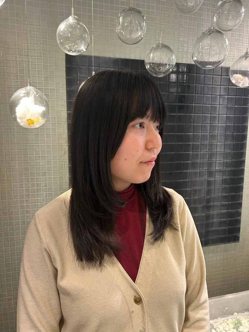 セミロング レイヤーカット 宮本 果凜のヘアスタイル