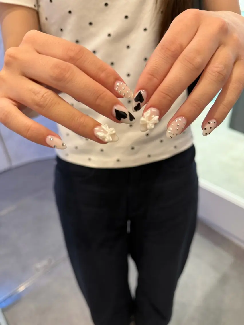 ネイル ハンドネイル Natsumi💎 堺筋本町ネイルサロンのネイルデザイン