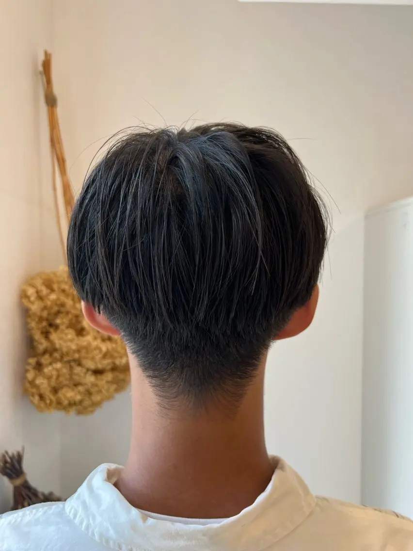 ショート カット 【本陣】カット モデル/朝岡 慧のヘアスタイル