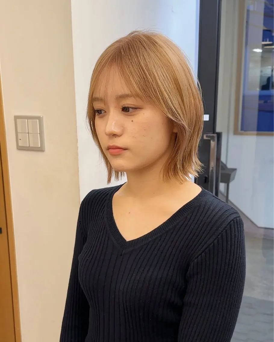 ショート カラー ボブ くびれヘア 顔周りカット 似合わせカット カット ヘアカラー トリートメント 似合わせボブ/縮毛 /ハイトーン/ひさとのヘアスタイル