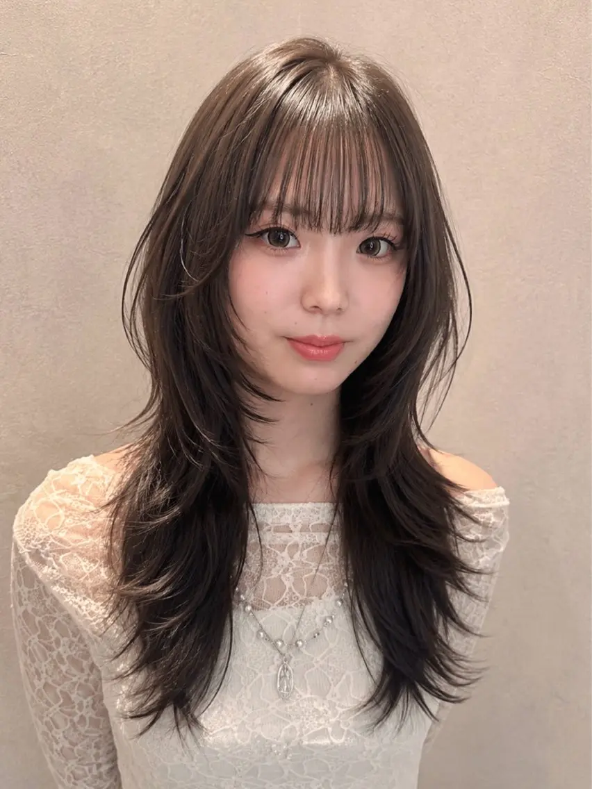 【ミニモ限定価格クーポン】レイヤーカット＋艶カラー＋髪質改善UPTOGLOSS💭の写真