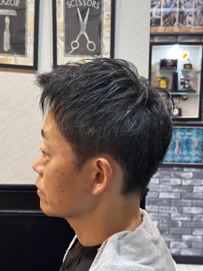 ショート 有田 光輝のヘアスタイル