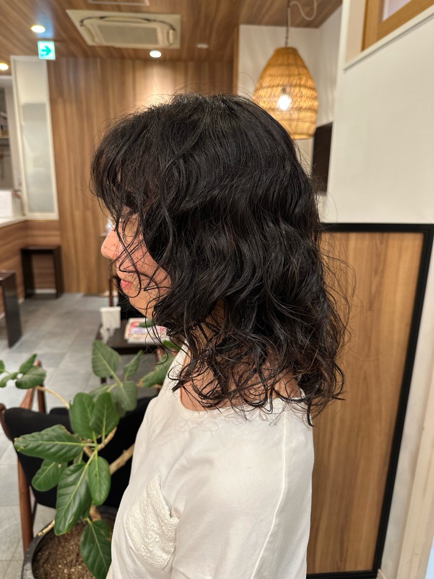ミディアム パーマ ミディアムパーマ レイヤーカット パーマ 池見 円花🌷のヘアスタイル