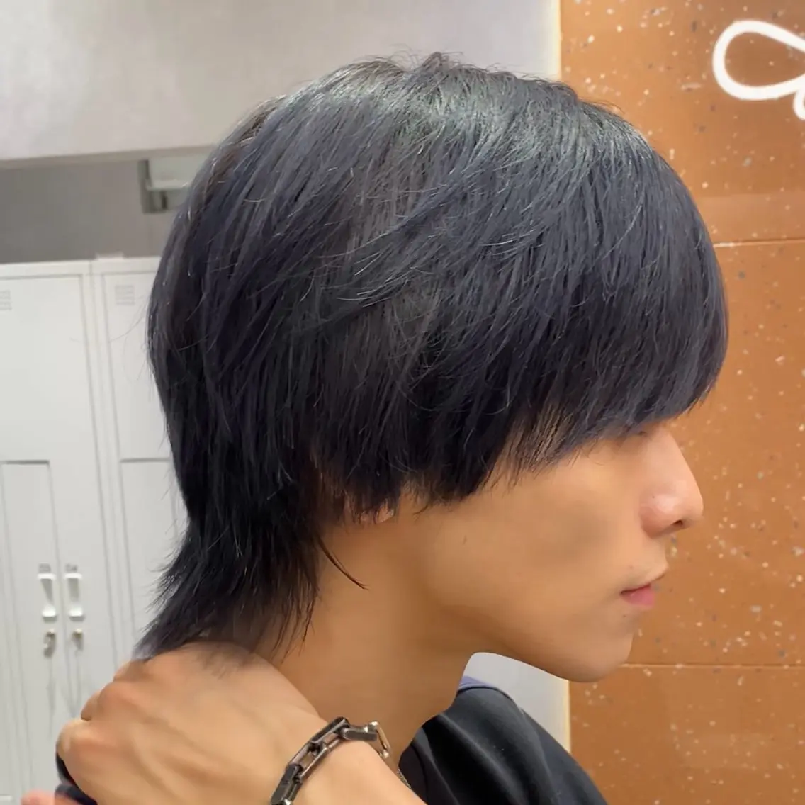 ショート ウルフカット カット 縮毛矯正 メンズ新宿/縮毛/ ブリーチ/パーマのヘアスタイル