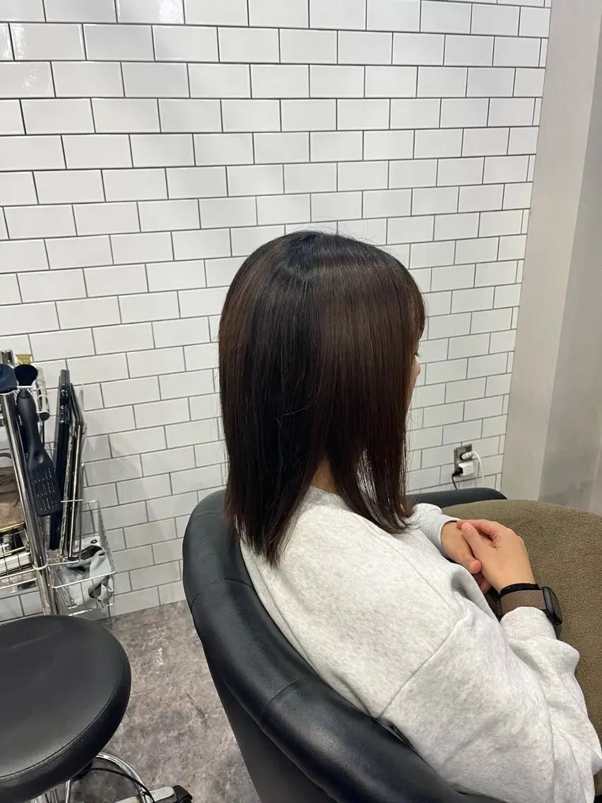 ミディアム カット 友滝 真菜美のヘアスタイル