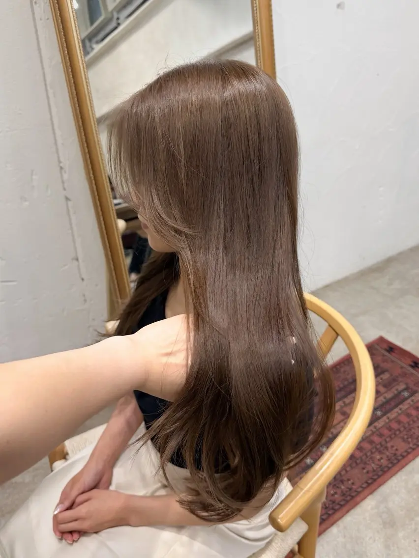 ロング カラー ベージュカラー ヘーゼル カット ヘアカラー トリートメント 透けヘア/艶ベージュ ヘアセット/nagiのヘアスタイル