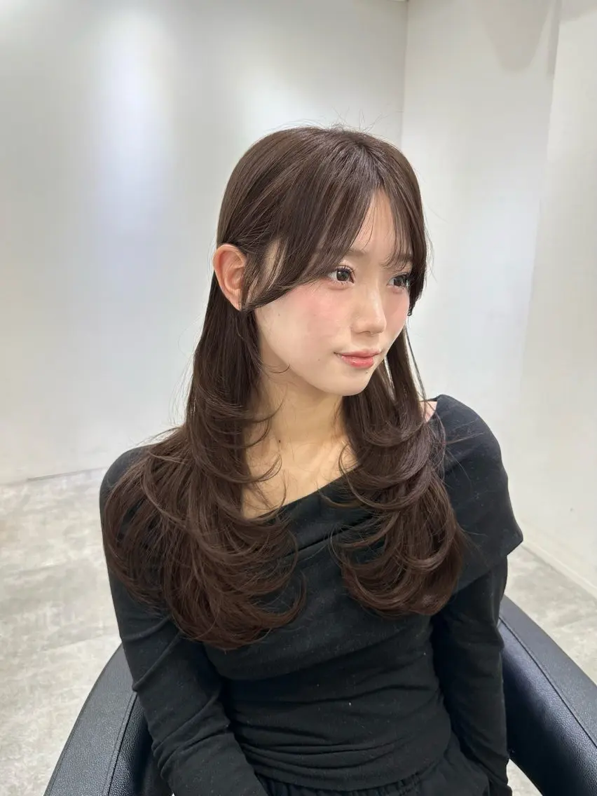 ロング カラー ミディアムレイヤー 添田晃基のヘアスタイル