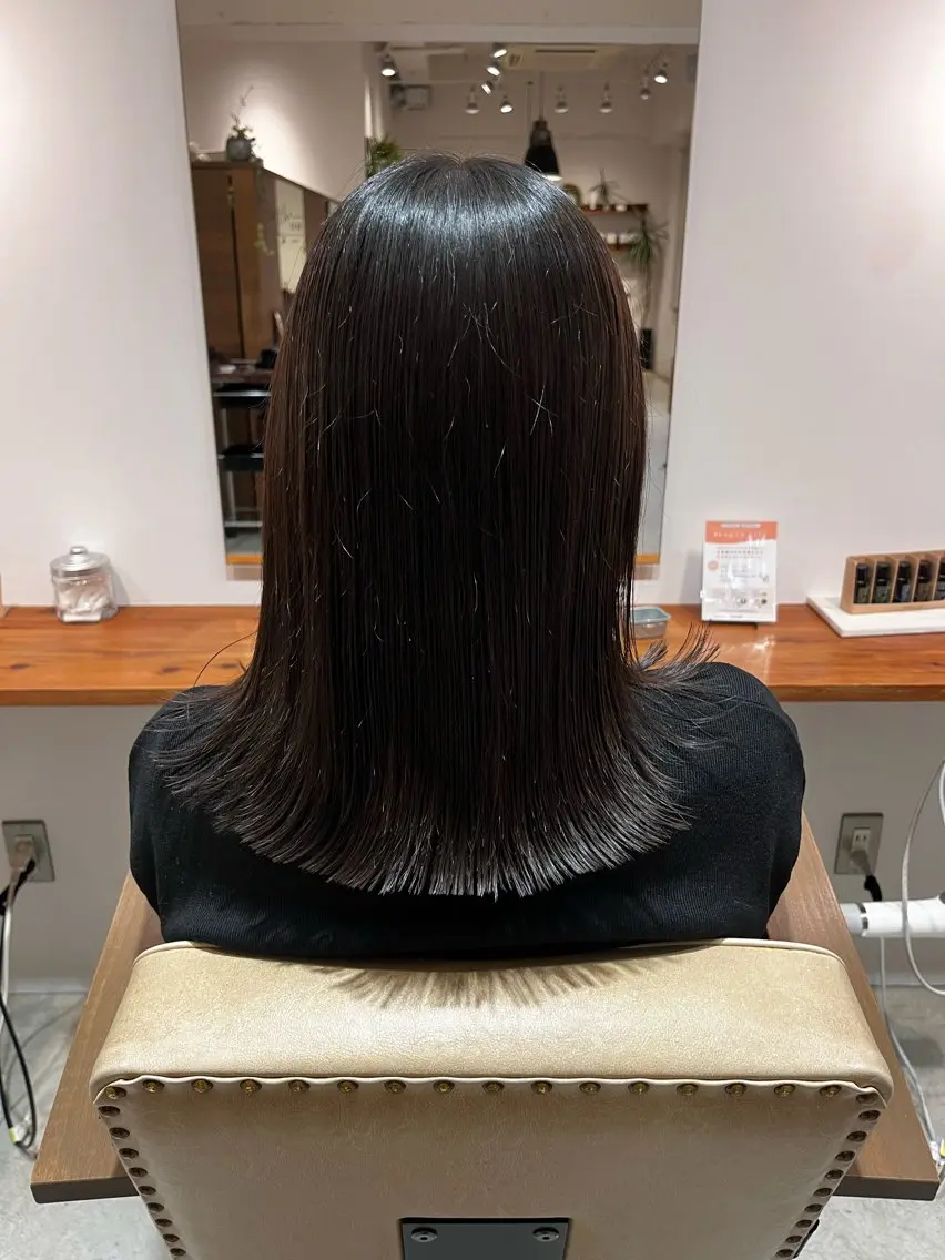 ミディアム 堀内 美那のヘアスタイル