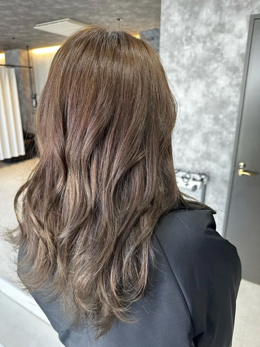 平日限定🌟イルミナカラーorアディクシーカラー+前処理トリートメントの写真