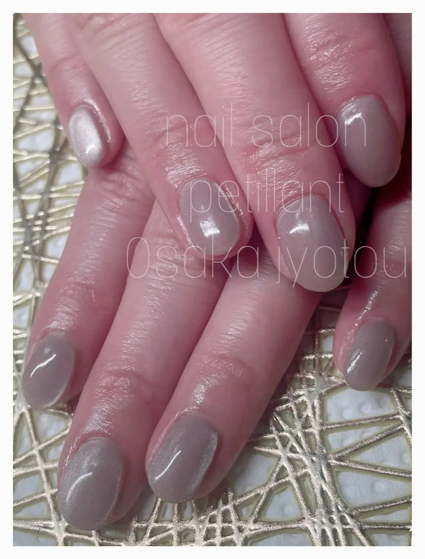 ネイル キラキラネイル マグネットネイル 春ネイル nail salon petillantのネイルデザイン