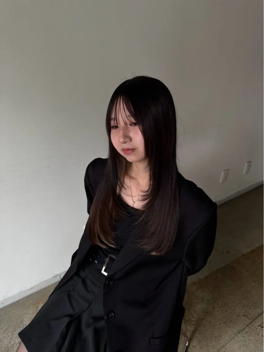 ロング カラー 顔まわりレイヤー 顔周りカット レイヤーカット カット ヘアカラー トリートメント 無料モデル急募中‼️ 韓国ヘア/Rin🎀のヘアスタイル