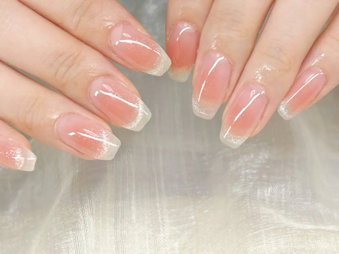 ネイル アートネイル チークネイル 成人式 入学式 長さ出し ハンドネイル Lino Nailのネイルデザイン