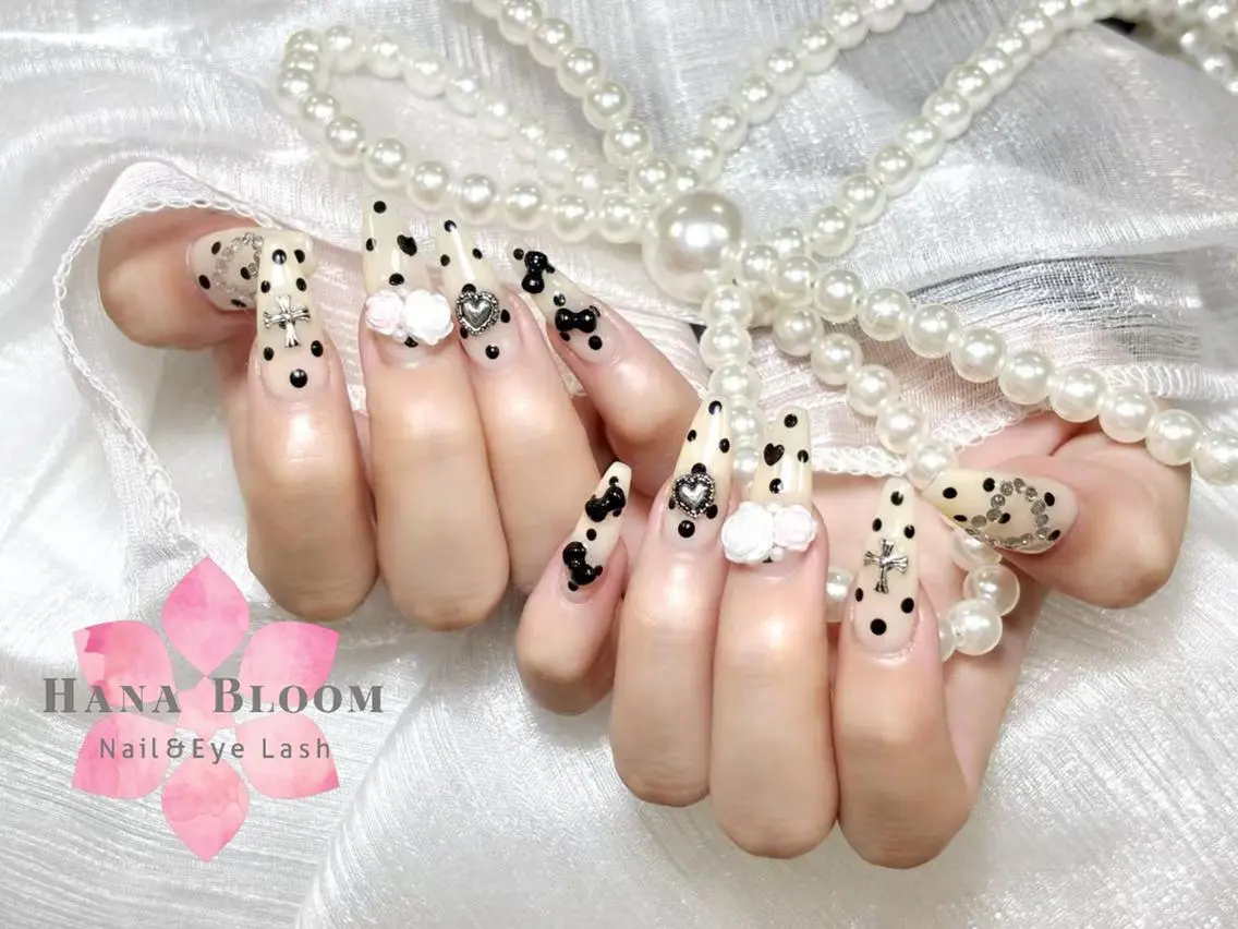 ネイル 長さ出し フットネイル 韓国ネイル マグネットネイル 持ち込み ハンドネイル ハンドケア Hana Bloom Nail 渋谷道玄坂のネイルデザイン