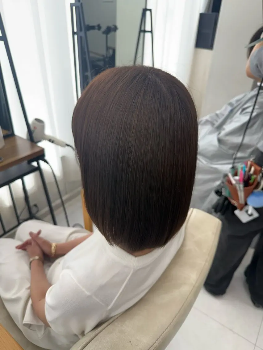 ショート ヘアカラー 上原 帆央のヘアスタイル