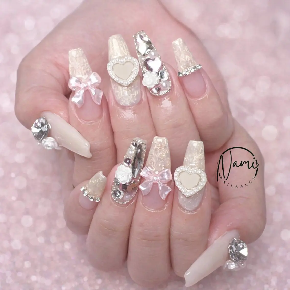 ネイル 長さ出し ガーリー 韓国ネイル ロングネイル 持ち込み Nami nail salonのネイルデザイン