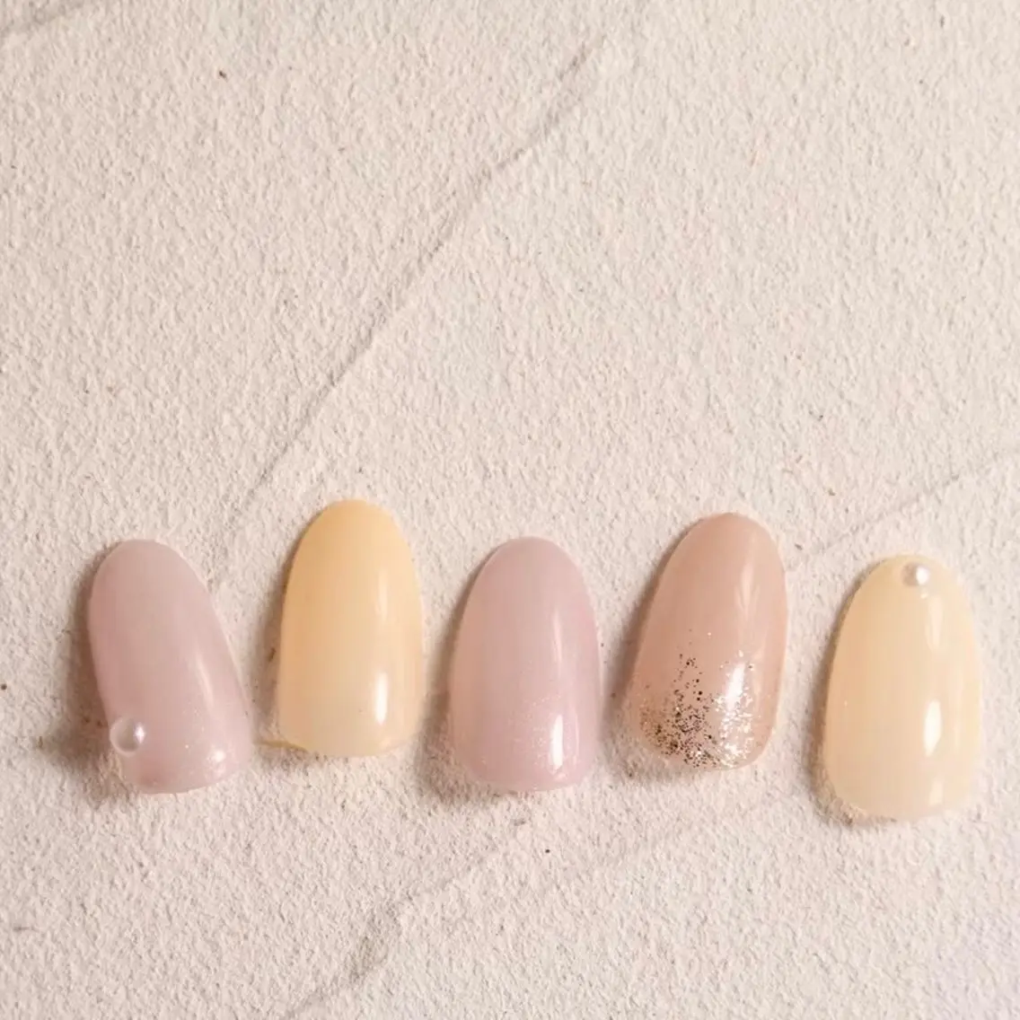 ネイル ジェルネイル ミラーネイル ニュアンスネイル オフィスネイル ショートネイル kiu nailsalonのネイルデザイン