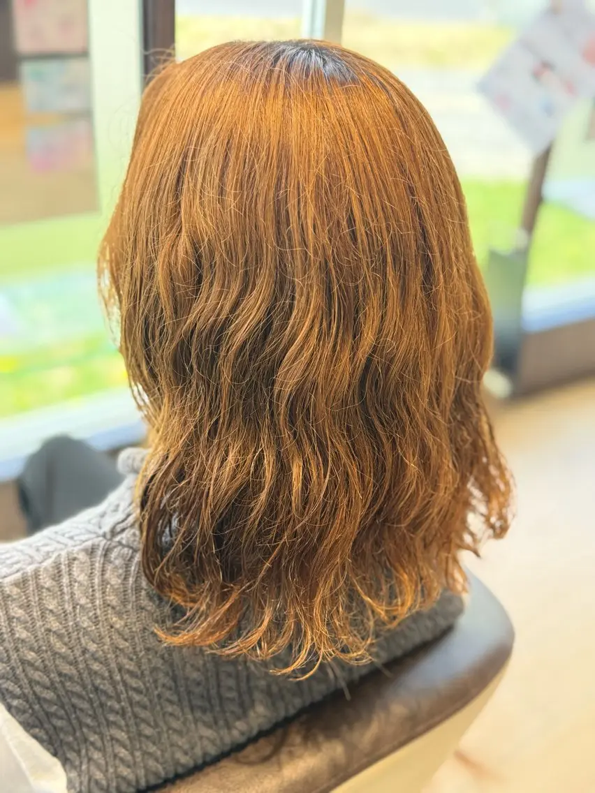 ミディアム ミディアムパーマ くせ毛 小野 羅々のヘアスタイル