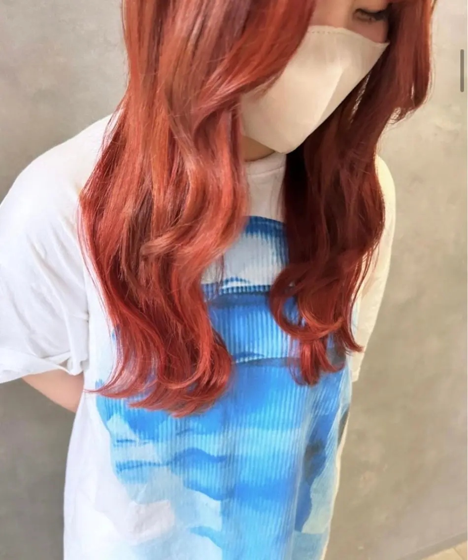 ロング カラー エクステ ヘアカラー エクステ Fi-Ne原宿店店長 プルエクNANAMIのヘアスタイル