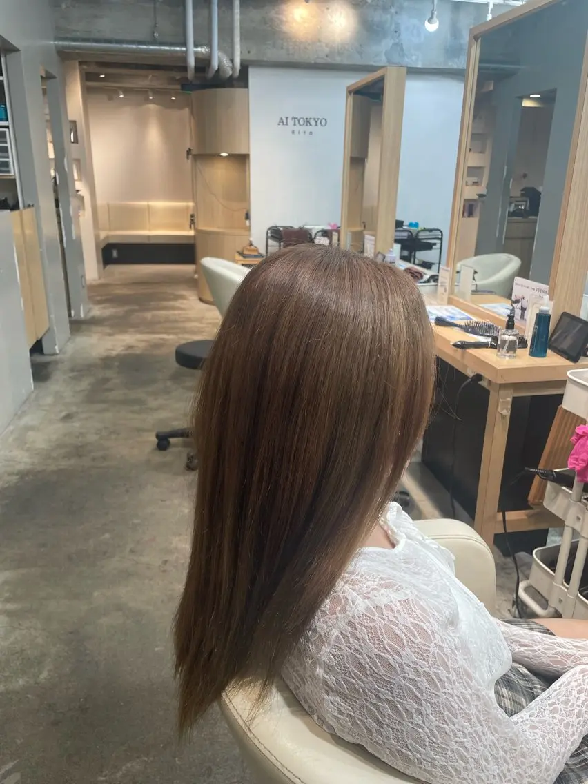 ロング カラー ベージュカラー ブラウンカラー ブラウンベージュ 透明感カラー ヘアカラー 松本 悠太郎のヘアスタイル