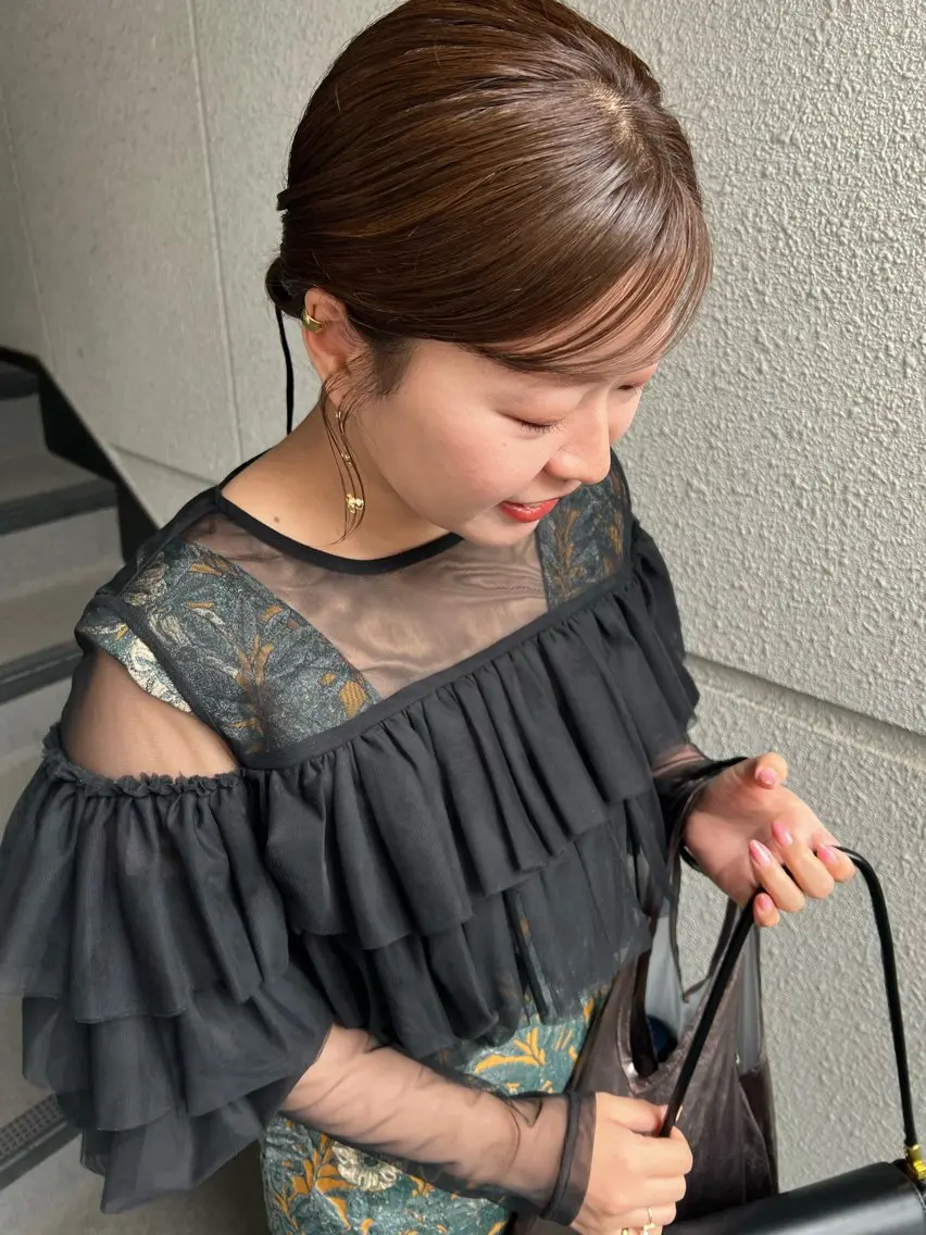 ミディアム ヘアアレンジ ヘアセット カラーパティシエ facce🌼ikoのヘアスタイル
