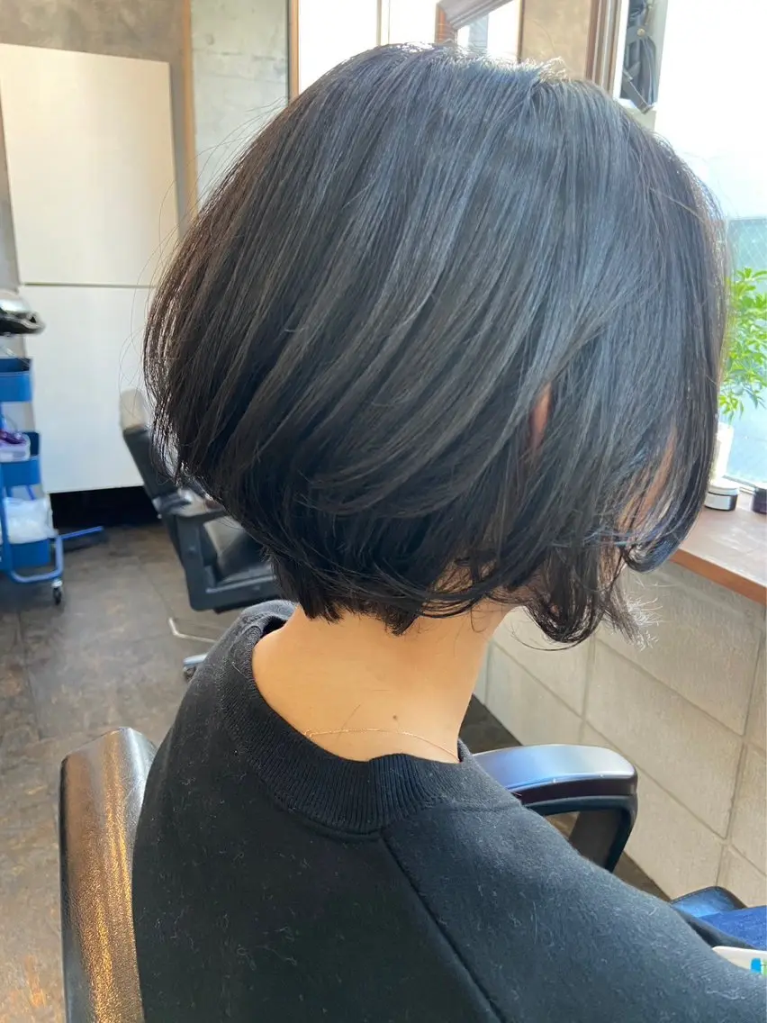 ショート カット ヘアカラー トリートメント J /レイヤーカット /ショートボブのヘアスタイル