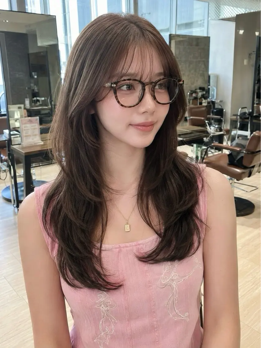 ロング カラー ロングレイヤー レイヤーカット ロング カット ヘアカラー トリートメント SHION/銀座 まとまるカット🩵のヘアスタイル