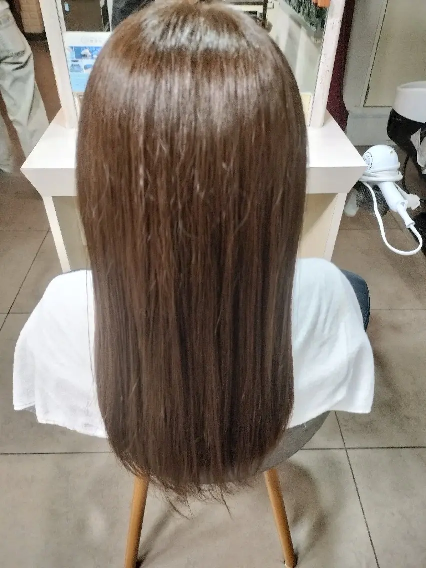 カラー ロング ヘアカラー 井上 莉瑚のヘアスタイル