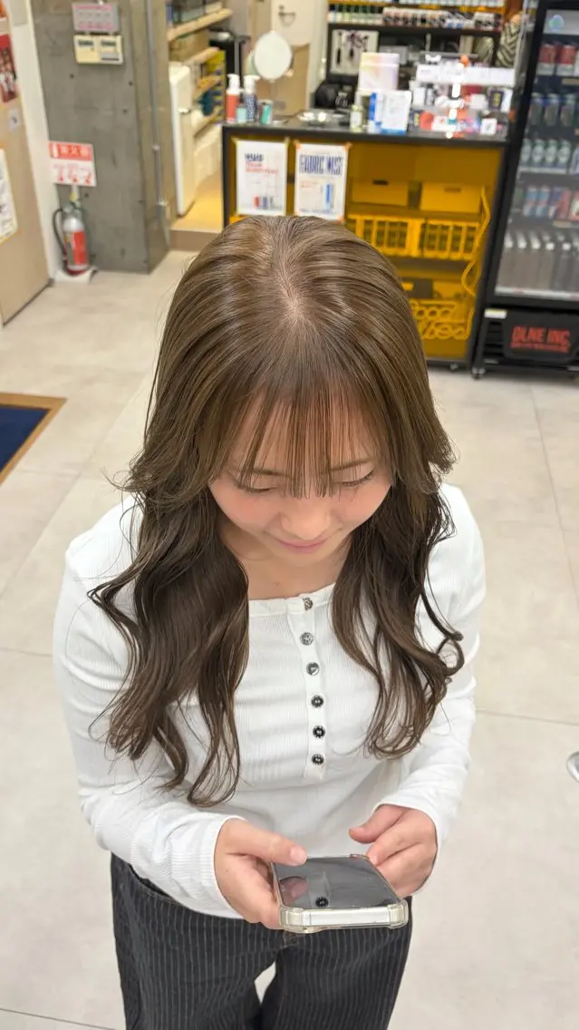カラー ヘアカラー sara ブリーチカラーのヘアスタイル