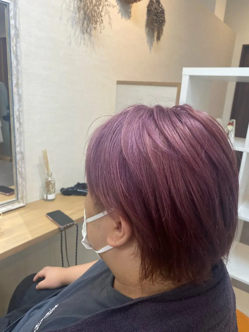 カラー メンズ ピンクカラー ミツツカ リンタロウのヘアスタイル