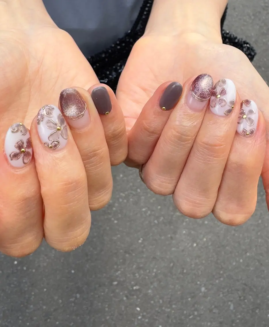 ネイル フラッシュネイル ホログラムネイル 韓国ネイル レース ラメ(グリッター) ハンドネイル MH_ Nailのネイルデザイン