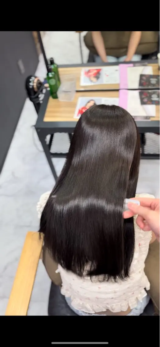 セミロング カット 縮毛矯正 トリートメント RANSHELL RYUTOのヘアスタイル