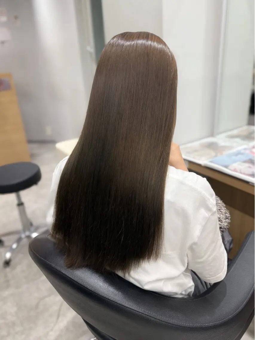 ロング カラー ブリーチ 透明感カラー ブリーチなしカラー オリーブカラー カット ヘアカラー トリートメント 巻ける髪質改善🫧ハ イライト/永田汰伊智のヘアスタイル