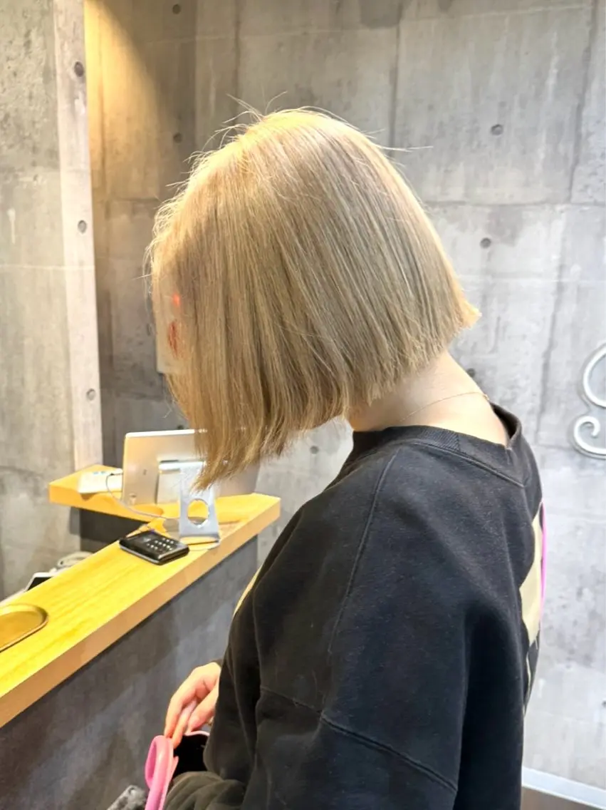 ショート カラー ヘアアレンジ 渋谷のブリーチカラー シェフ🧑‍🍳蓮のヘアスタイル