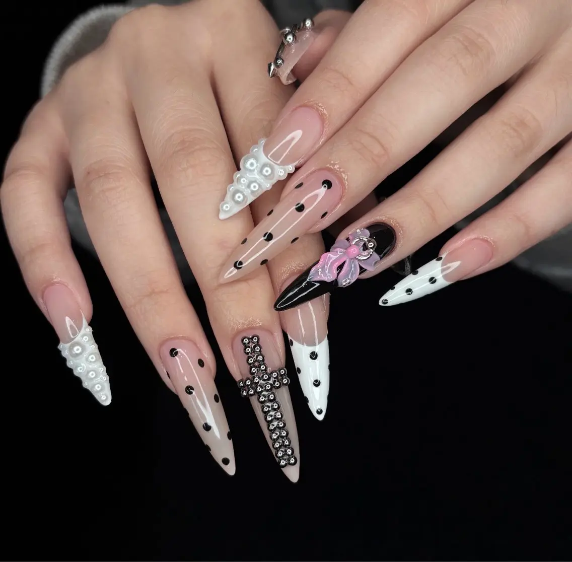 ネイル ハンドネイル ハンドケア Mika Nails 心斎橋のネイルデザイン