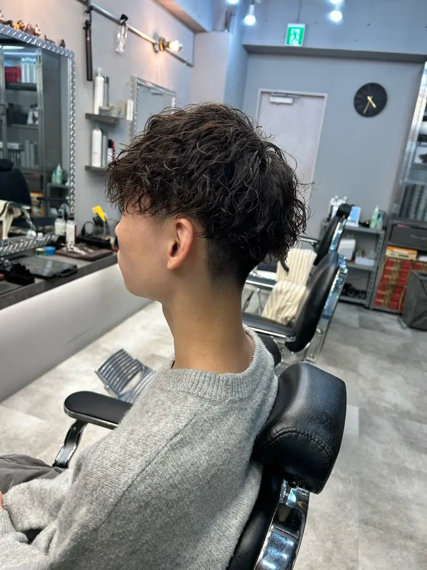 ショート パーマ メンズ メンズパーマ シャドーパーマ カット パーマ 難波/メンズパーマ /フェード/河本かほのヘアスタイル