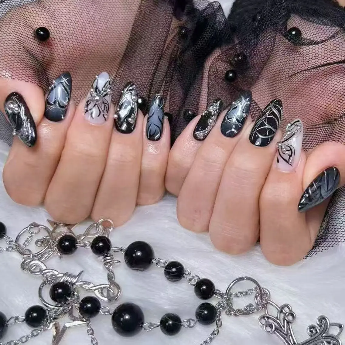 ネイル アートネイル オーロラネイル フラッシュネイル ガーリー キラキラネイル ハンドネイル Una NAILMANAMIのネイルデザイン