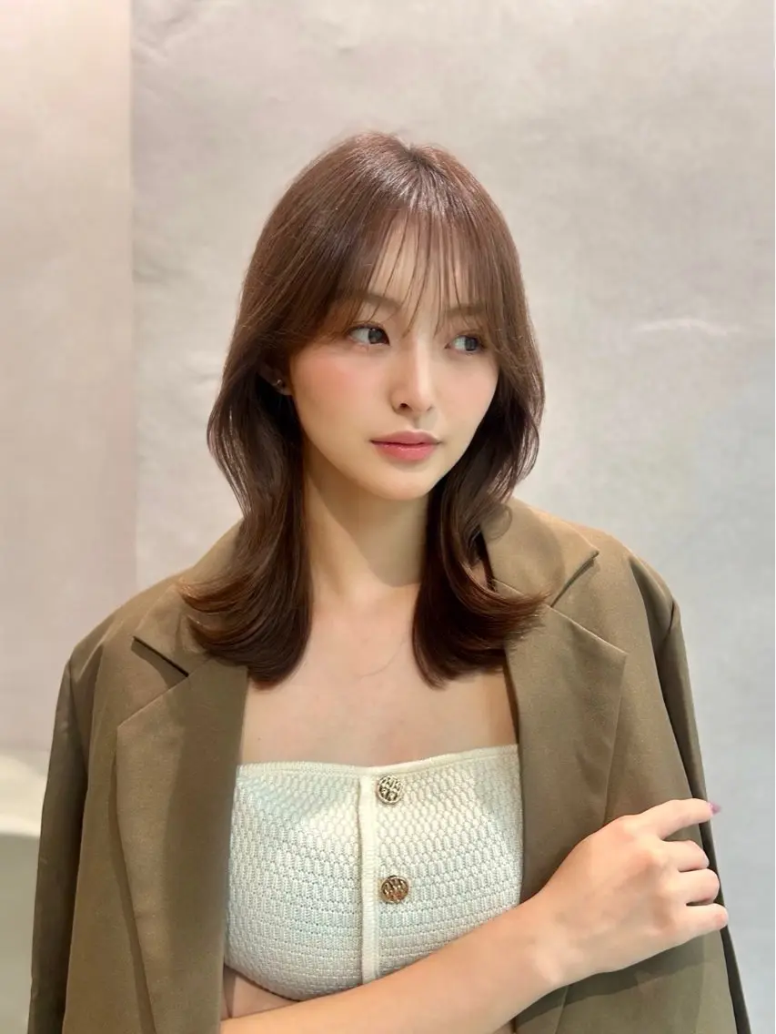 ミディアム くびれヘア ミディアムヘア Chifumiのヘアスタイル