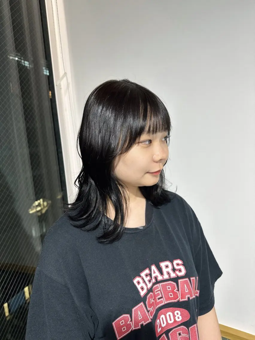 ミディアム カラー カット ヘアカラー トリートメント ブリーチなし/レイヤ ー特化🌈Tommyのヘアスタイル