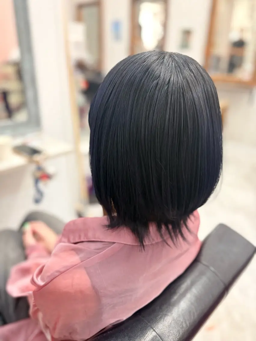 ミディアム カット ヘアカラー 松木 風夏のヘアスタイル