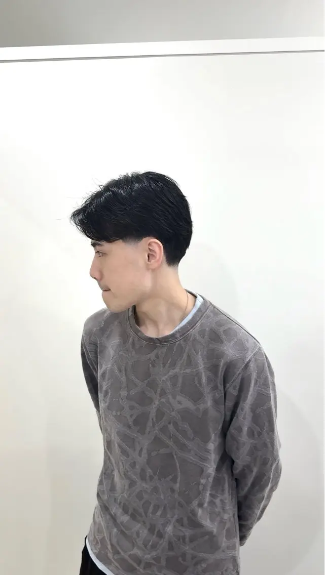 ショート メンズ センターパート フェードカット カット SHUN札幌 メンズパーマフェードのヘアスタイル