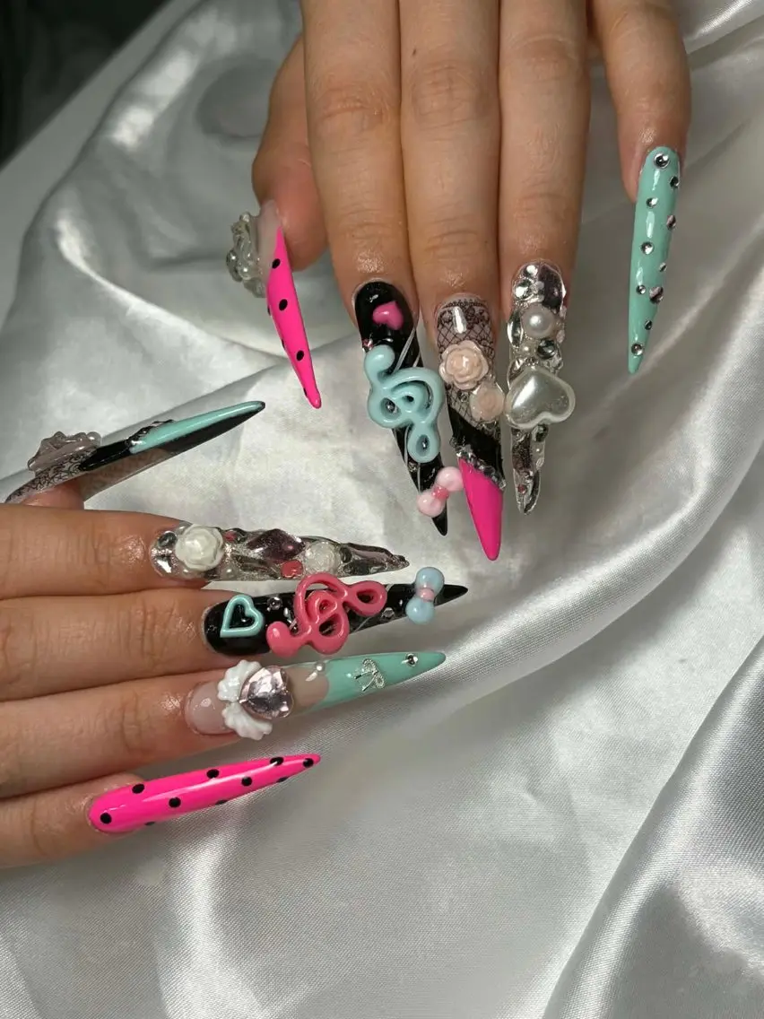 ネイル ハンドネイル LEELA NAIL STUDIOのネイルデザイン