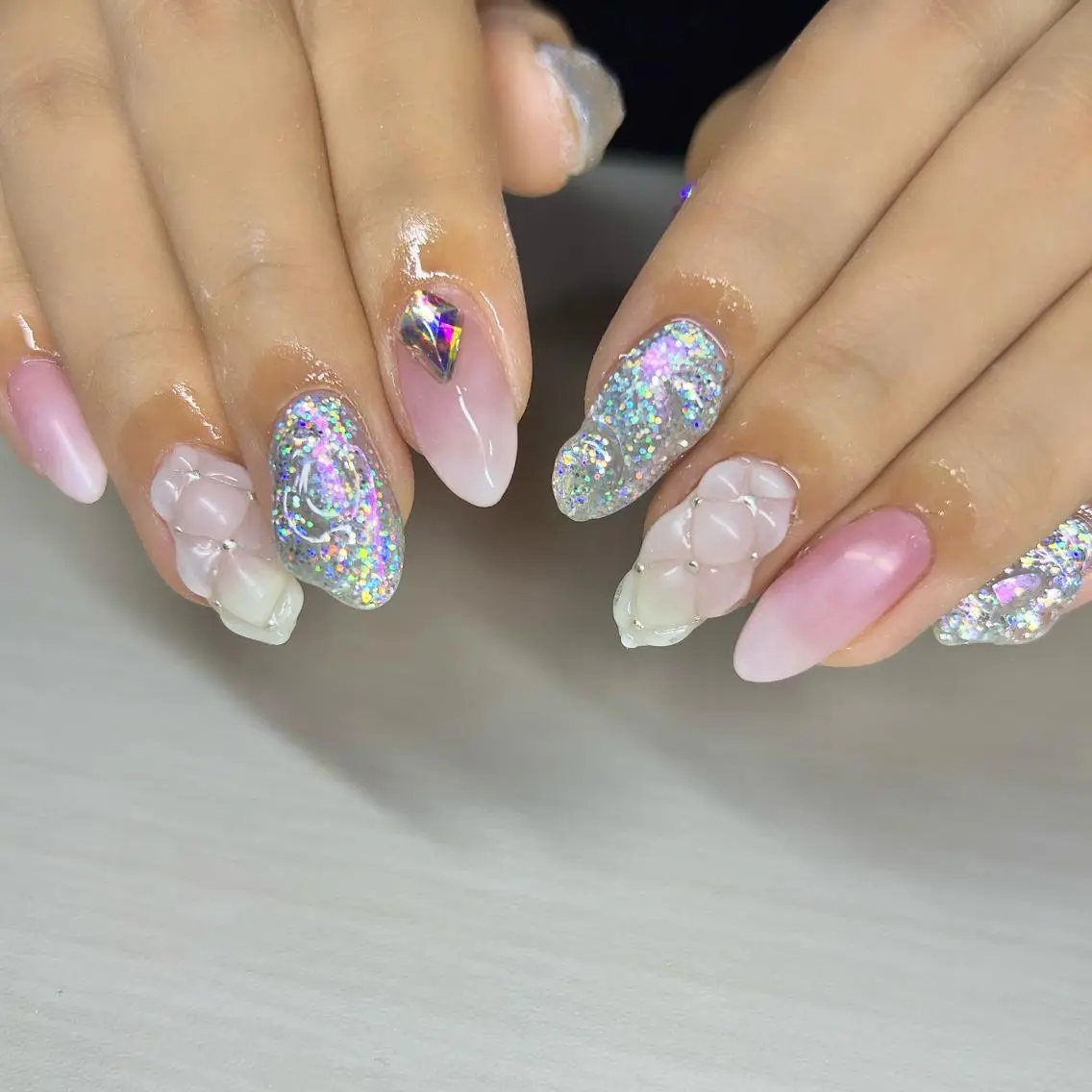 ネイル オーロラネイル ハンドネイル 【Yappy🌈】 💖P-tanaのネイルデザイン