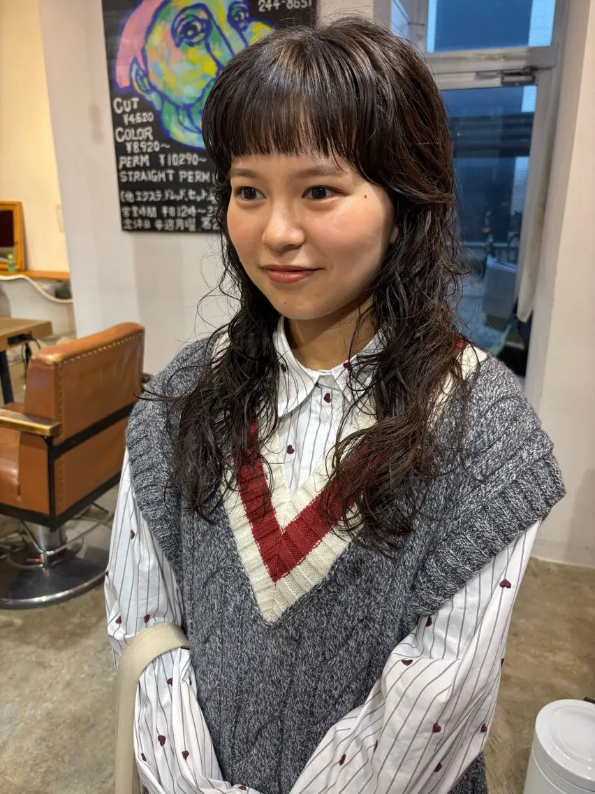 ロング パーマ 小日向 沙織のヘアスタイル