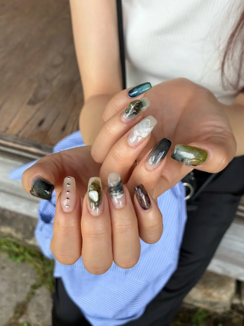 ネイル アートネイル チークネイル フラッシュネイル フットネイル フレンチネイル glaNje shioriのネイルデザイン