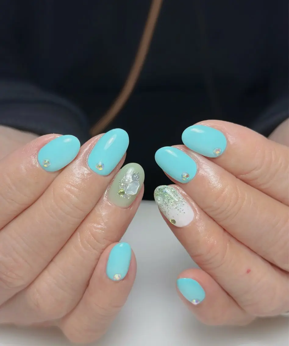ネイル オーロラネイル 長さ出し フットネイル 韓国ネイル ラメ(グリッター) 👍thumbs up nail👍のネイルデザイン