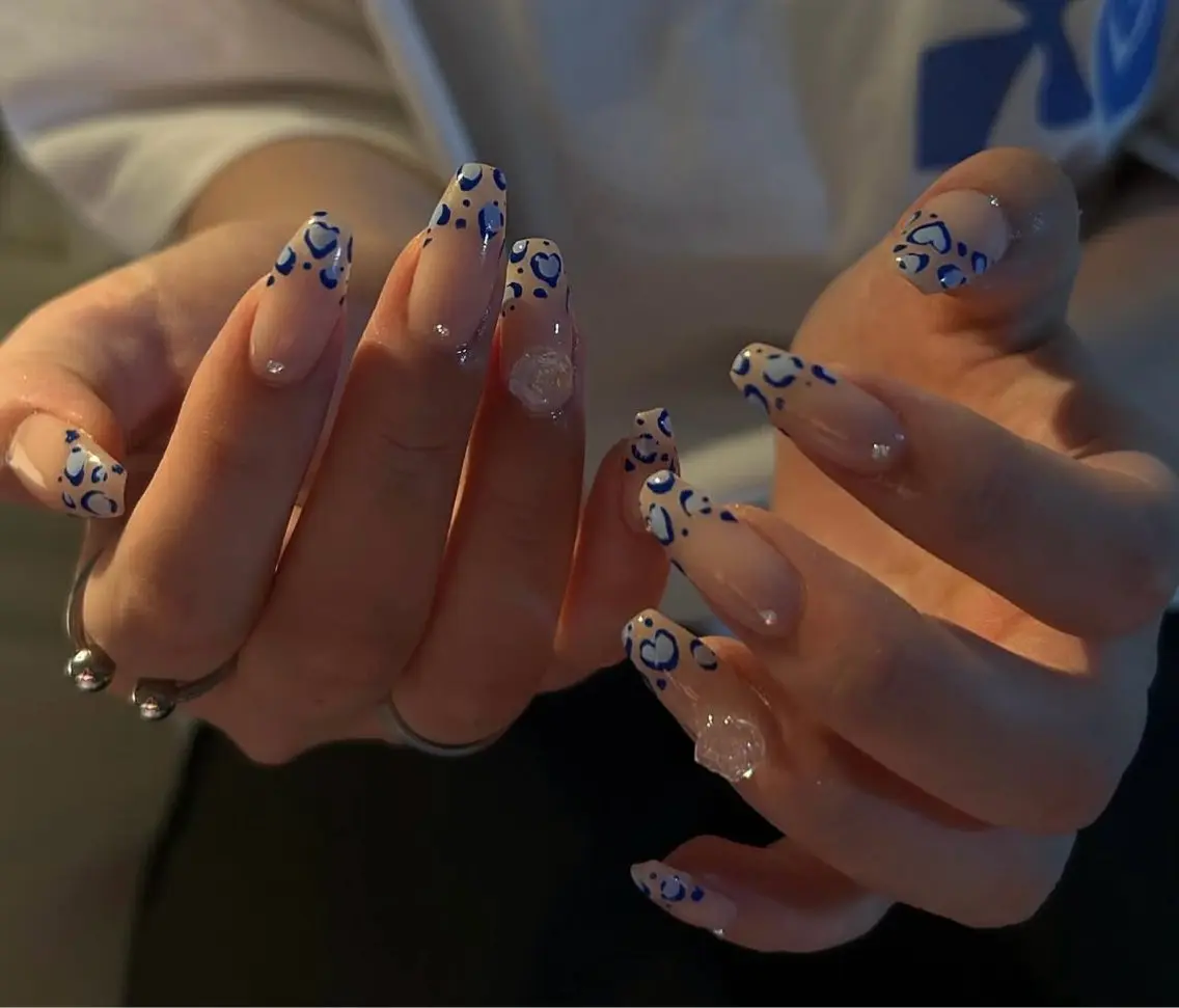 ネイル ハンドネイル NiJi Nailsのネイルデザイン
