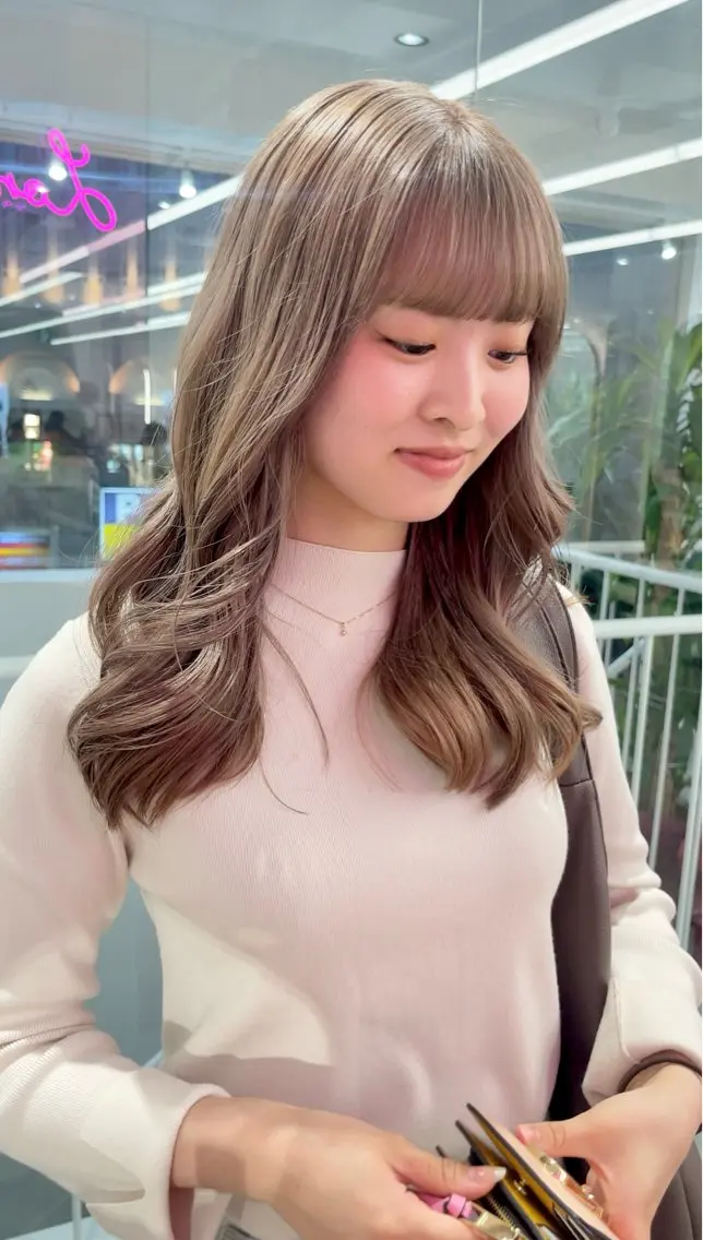 【外国人風ツヤ透明感】イルミナカラーorアディクシー +保湿ケアTRの写真