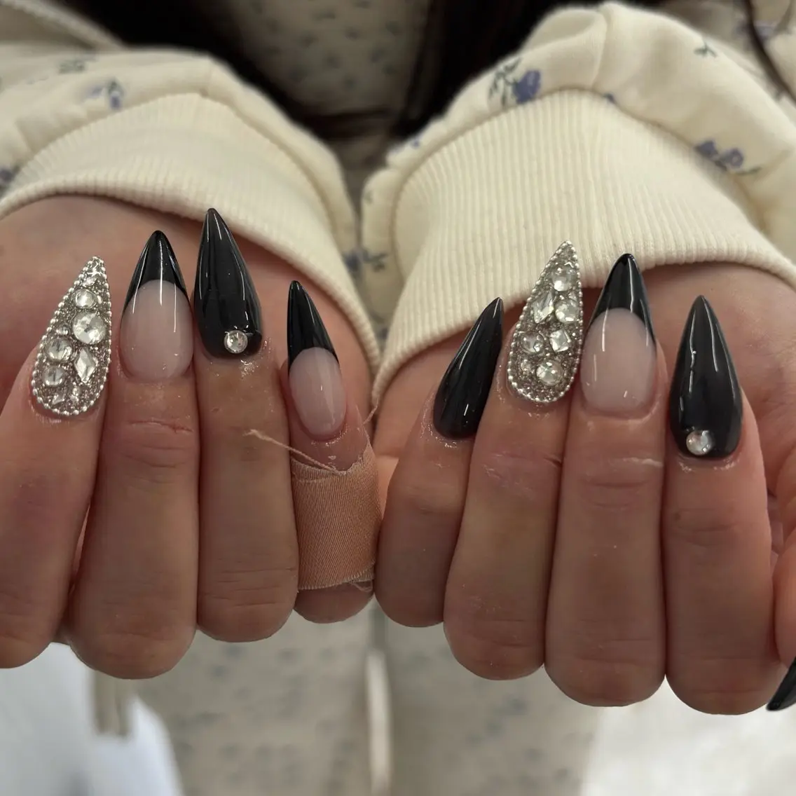 ネイル アートネイル フレンチネイル Lavia❄️ kahoのネイルデザイン